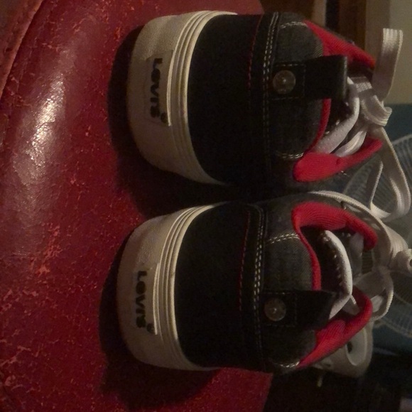 Levi’s - Picture 4 of 5